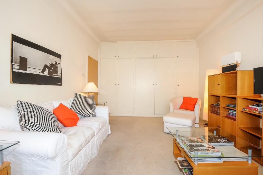 Property photo 3 of 14 Reception Room/Bedroom