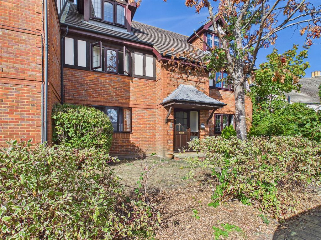 Property photo 1 of 5