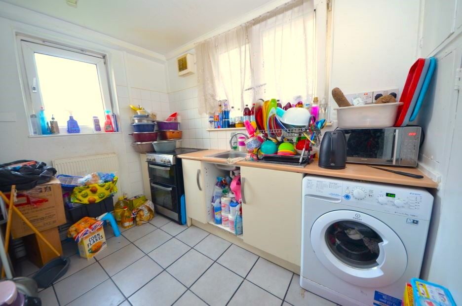 Property photo 3 of 6
