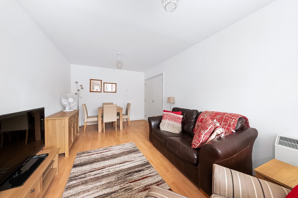 Property photo 3 of 12 Img_1583-4