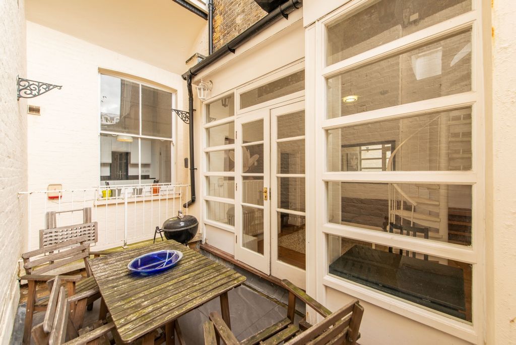 Property photo 3 of 12 Patio