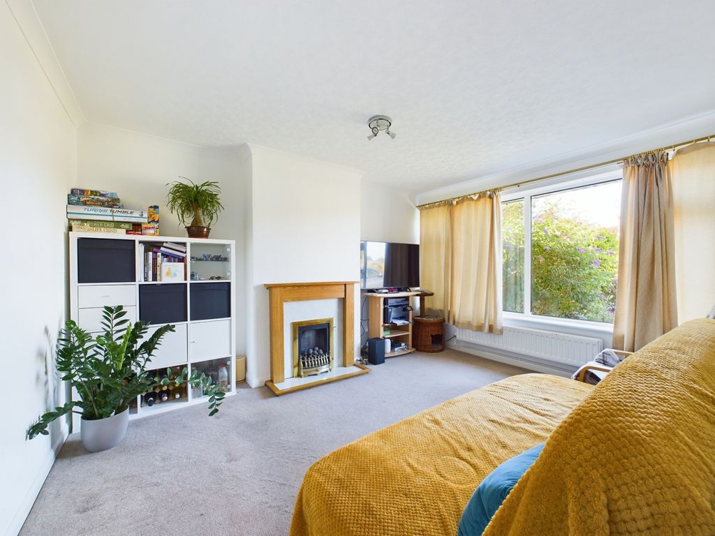 Property photo 2 of 9 Living Room