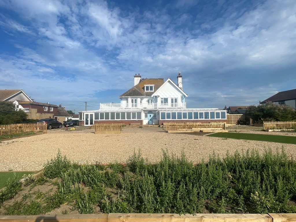 Property photo 2 of 49