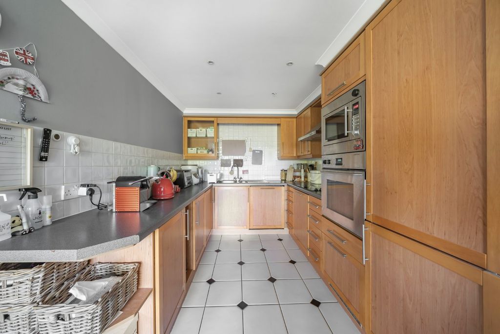 Property photo 3 of 16 Picture No. 07