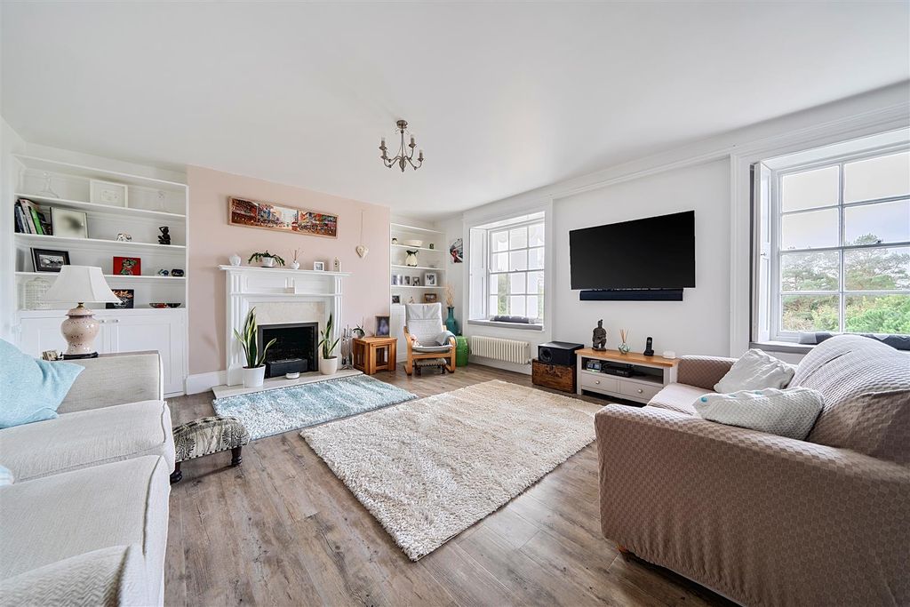 Property photo 3 of 22 Living Room