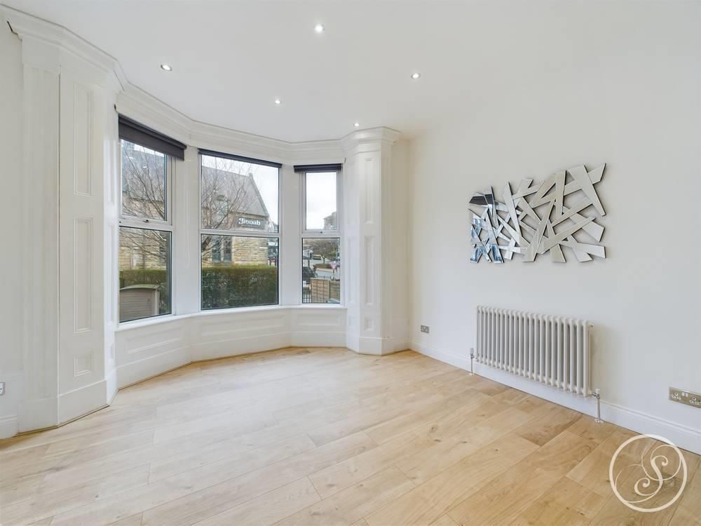 Property photo 1 of 6 Cam02158G0-Pr0093-Still002-Thumbnail-H750-70.Jpg