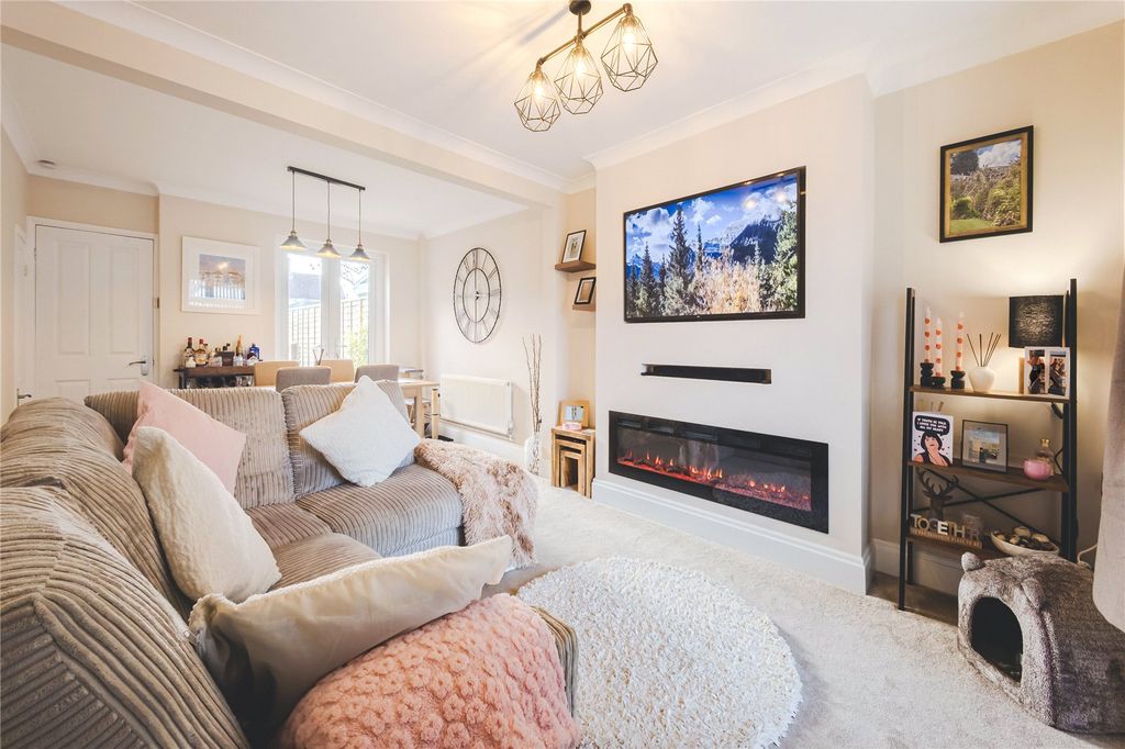 Property photo 2 of 11 Picture No. 03