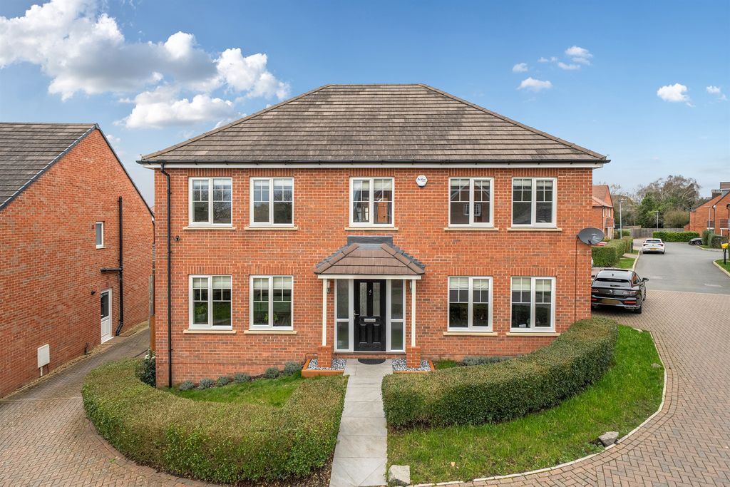 Property photo 1 of 27