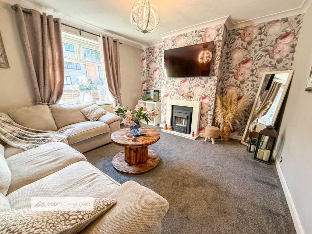 Property photo 2 of 27