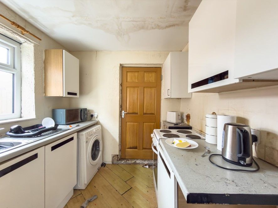 Property photo 3 of 25