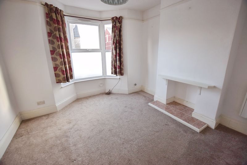 Property photo 2 of 6 Photo 9