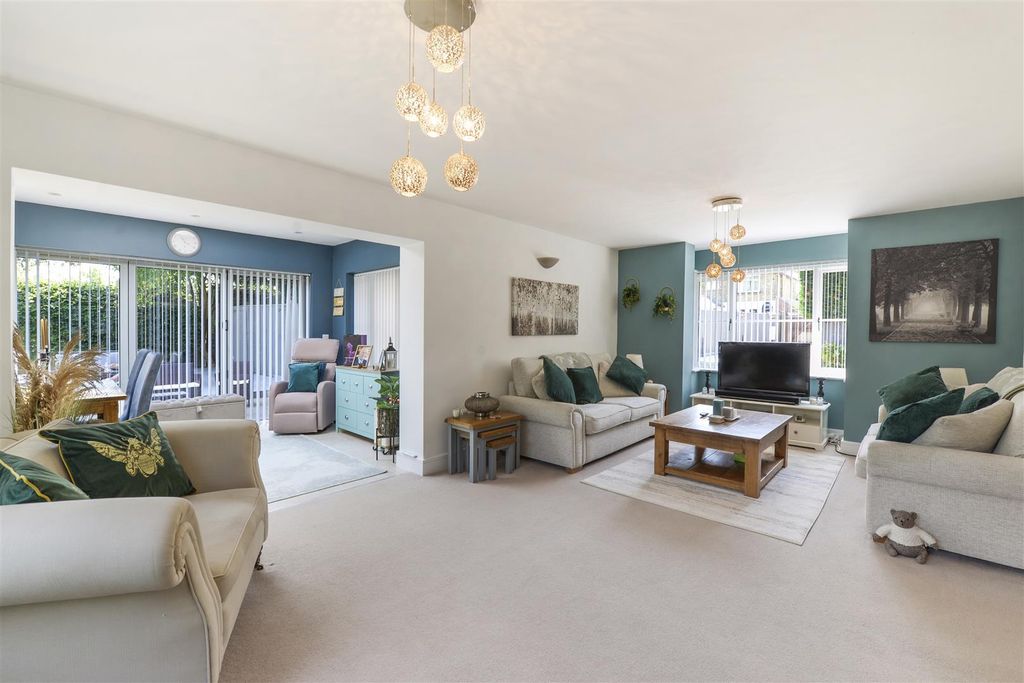 Property photo 2 of 22 73Aheath06.Jpg
