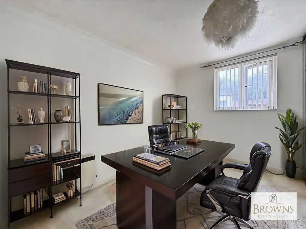 Property photo 3 of 20 4592284