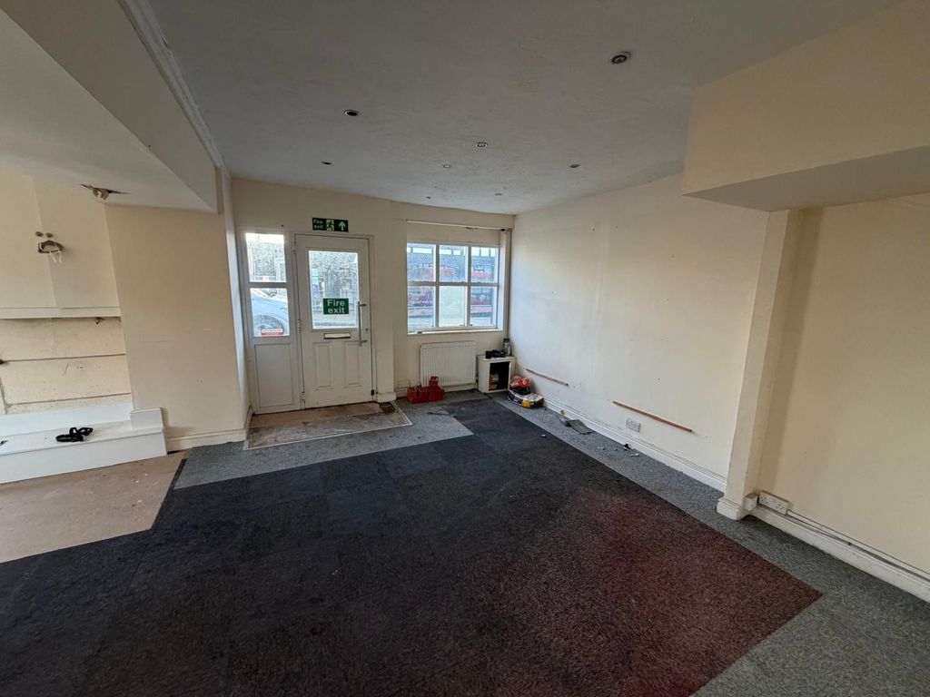 Property photo 3 of 5