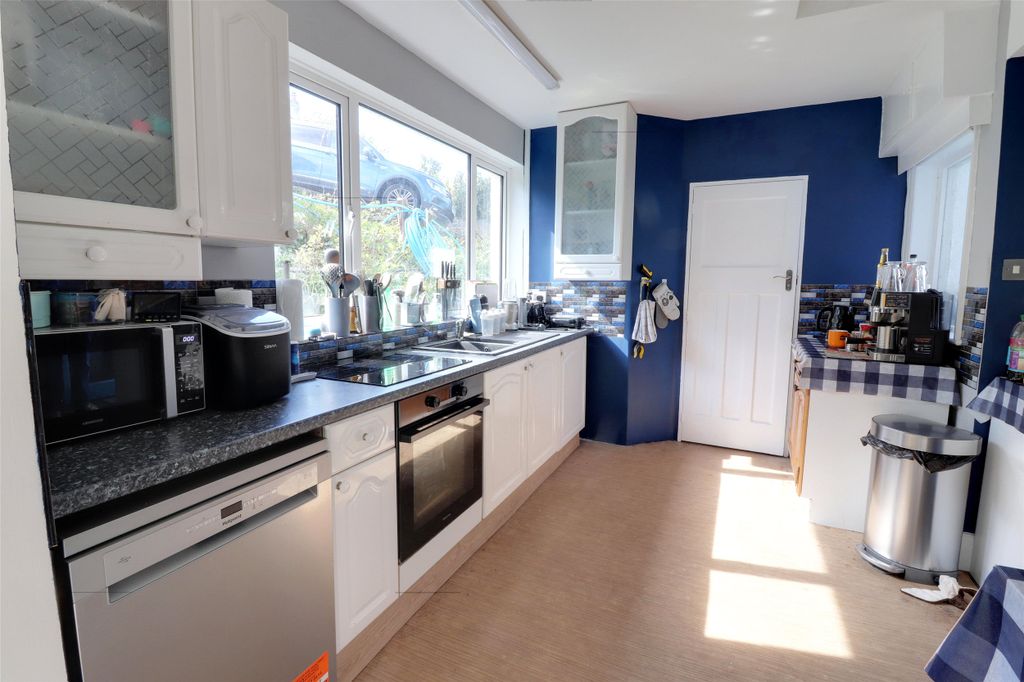 Property photo 2 of 17 2 - Picture No. 02