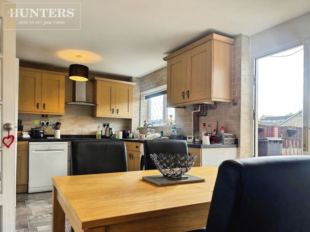 Property photo 2 of 14 Pbox-Kitchen-345013.Jpg