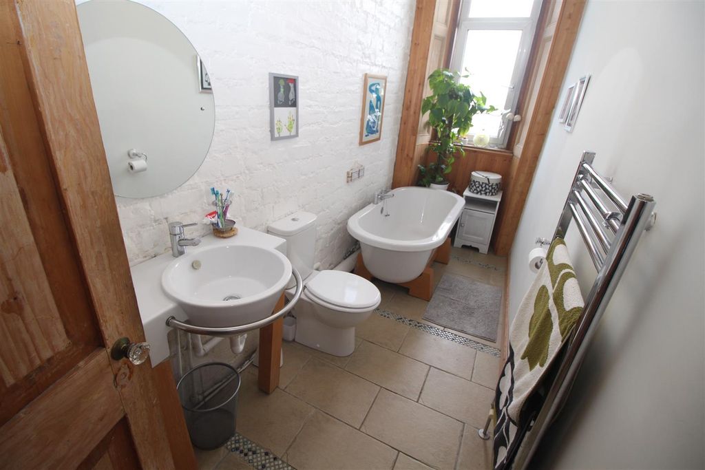 Property photo 3 of 32 Img_2730.Jpg