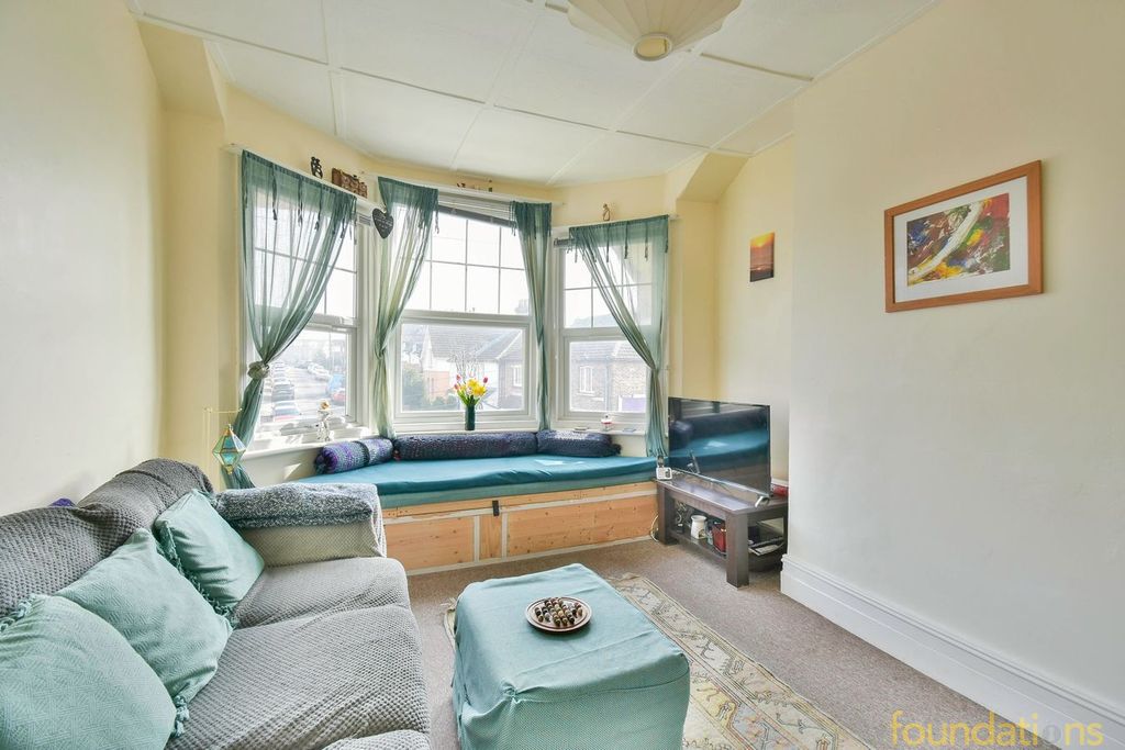 Property photo 3 of 14