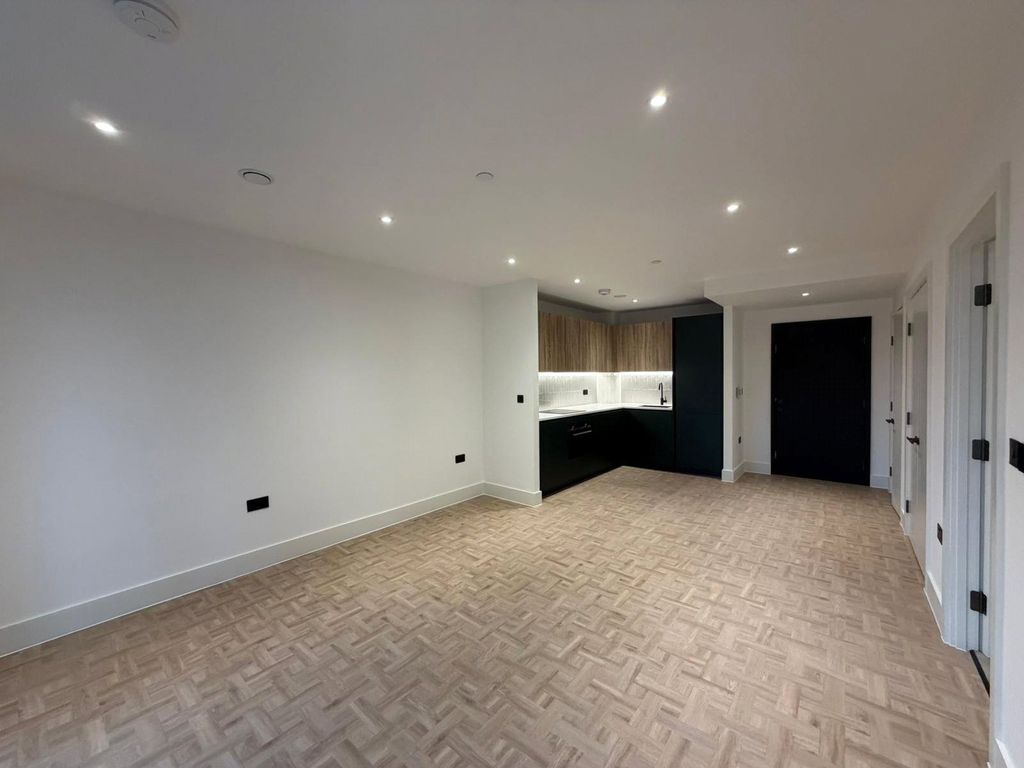 Property photo 1 of 14 Picture No. 04