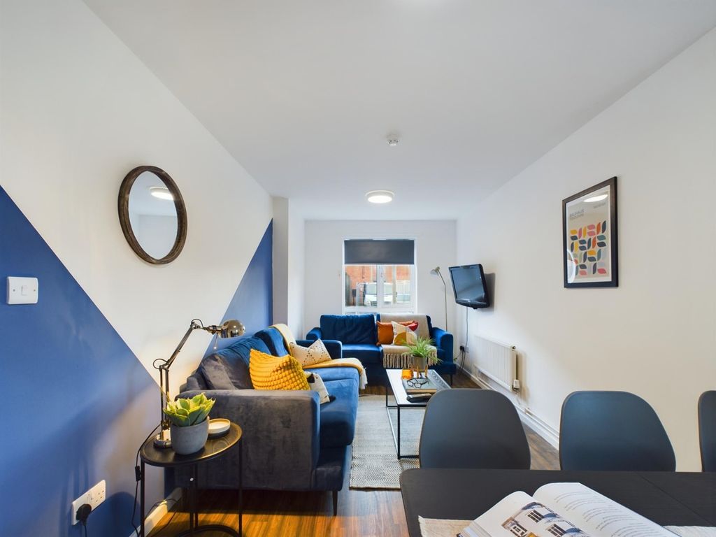 Property photo 1 of 17 A Spacious And Inviting Large Modern Living Room, ...