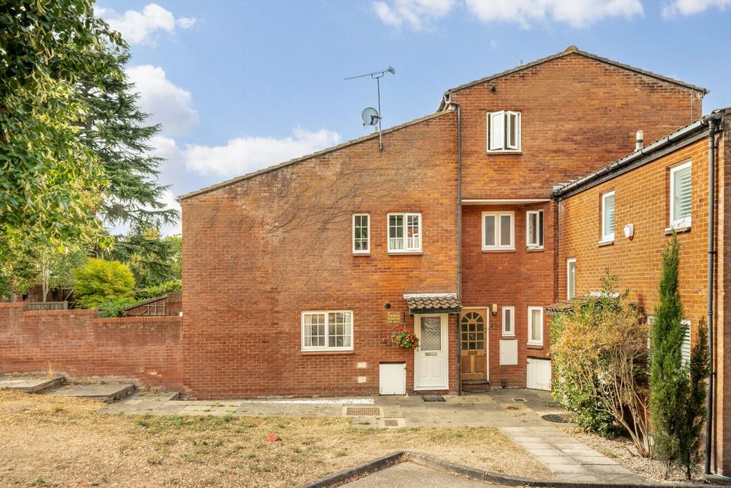 Property photo 1 of 7