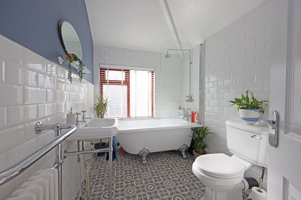 Property photo 3 of 14