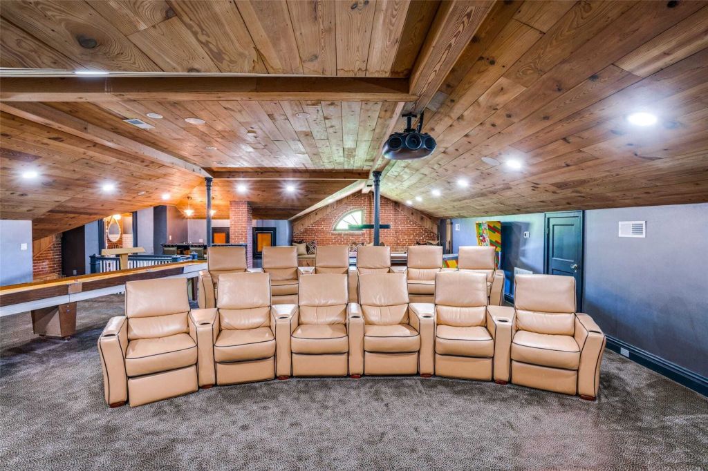 Property photo 3 of 3 <Alttext/>