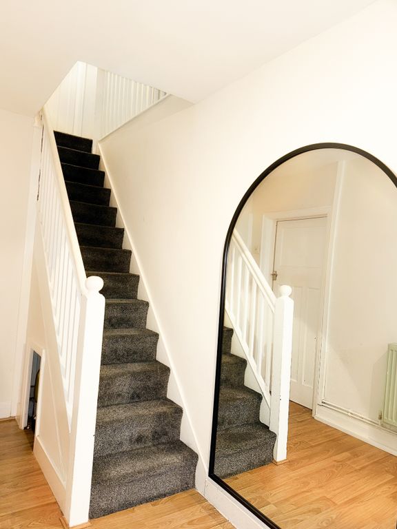 Property photo 2 of 12 Hallway