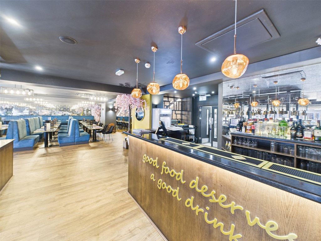 Property photo 2 of 30 Picture No. 33