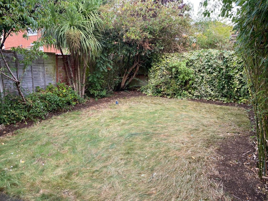 Property photo 3 of 10 Garden