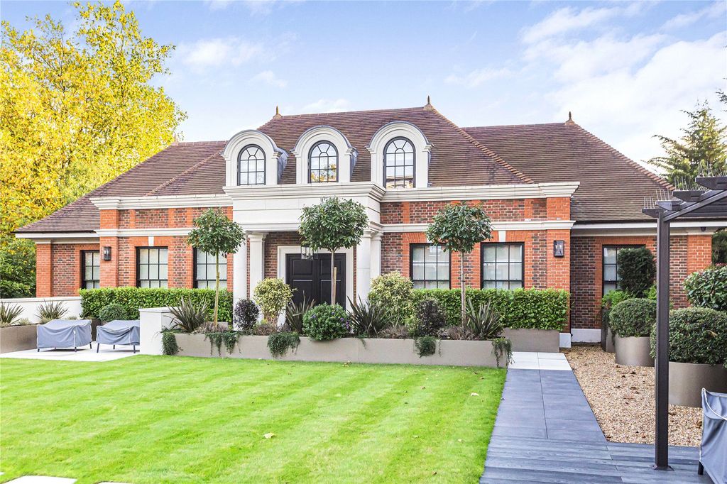 Property photo 2 of 44 Picture No. 26
