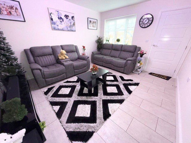 Property photo 2 of 11 Picture No. 03