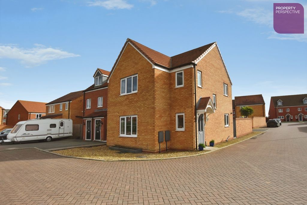 Property photo 1 of 17 Pbox-Img.Jpg