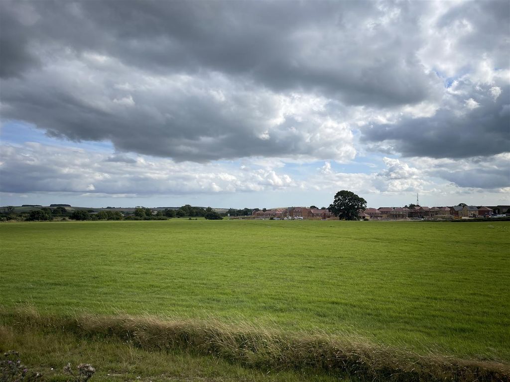 Property photo 3 of 10 4.Jpg