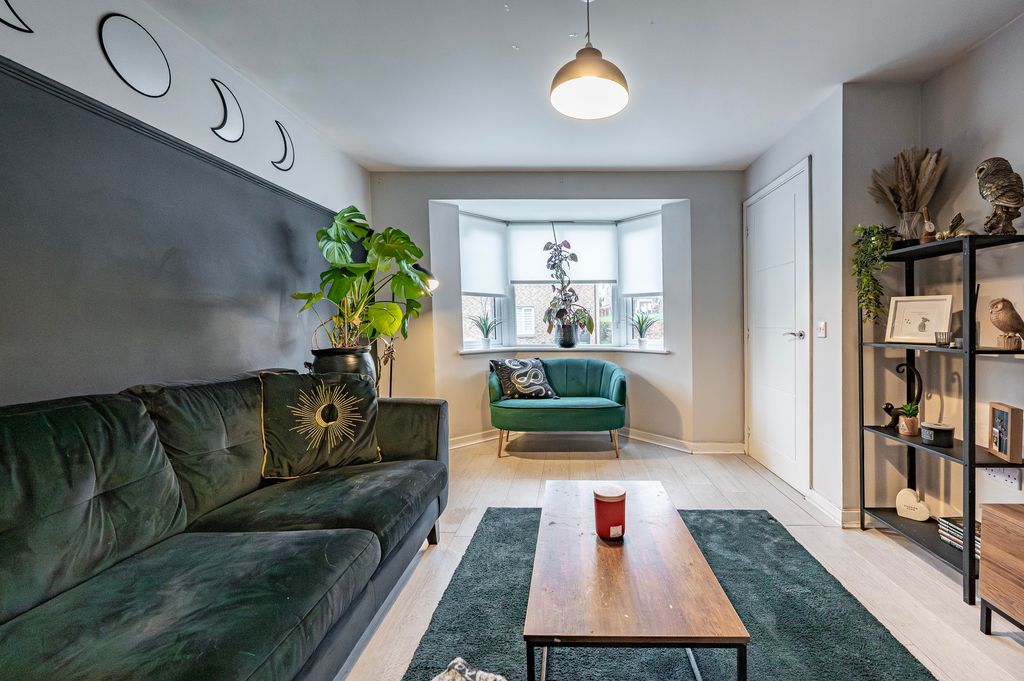 Property photo 3 of 40