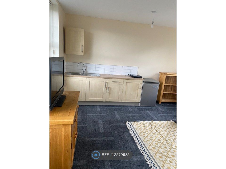 Property photo 2 of 9 Kitchen/Diner