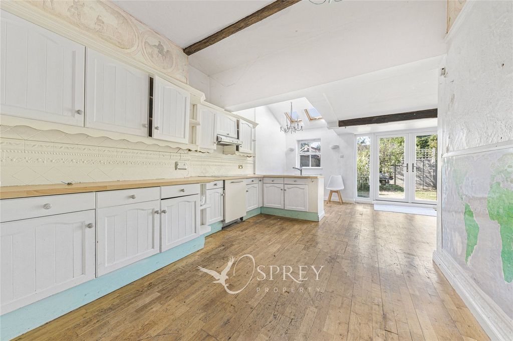 Property photo 3 of 16 Kitchen Diner