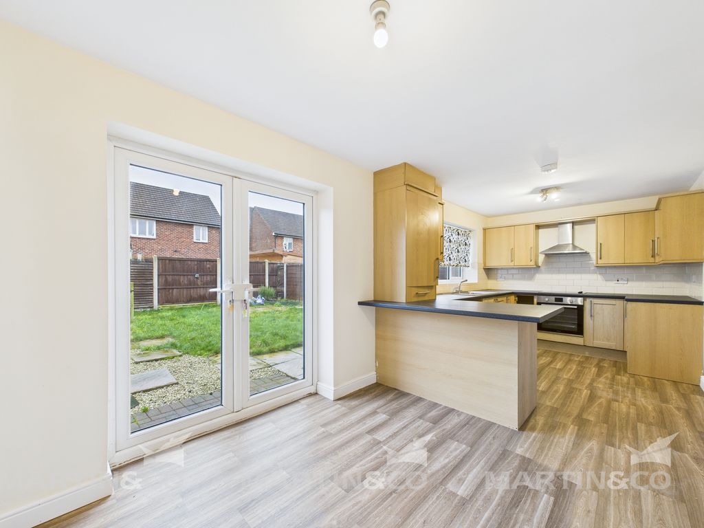 Property photo 3 of 12 Cam02406G0-Pr0548-Still006