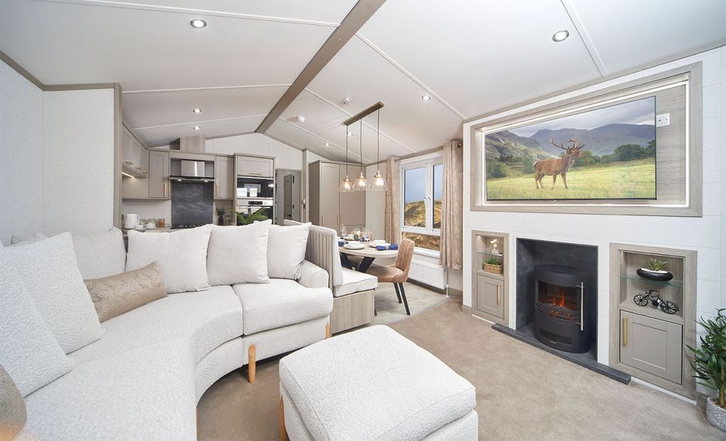 Property photo 1 of 7 Cee5A059 A7c8 465B 8980 Ba46A993Faef.Jpg