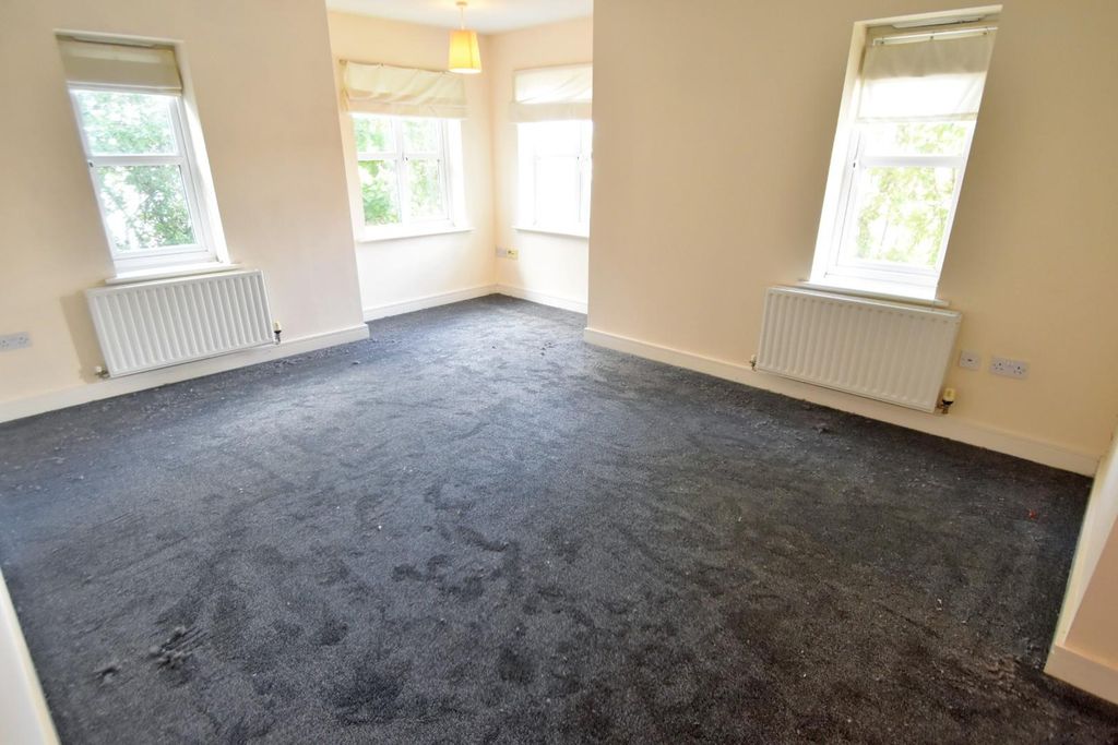 Property photo 3 of 9