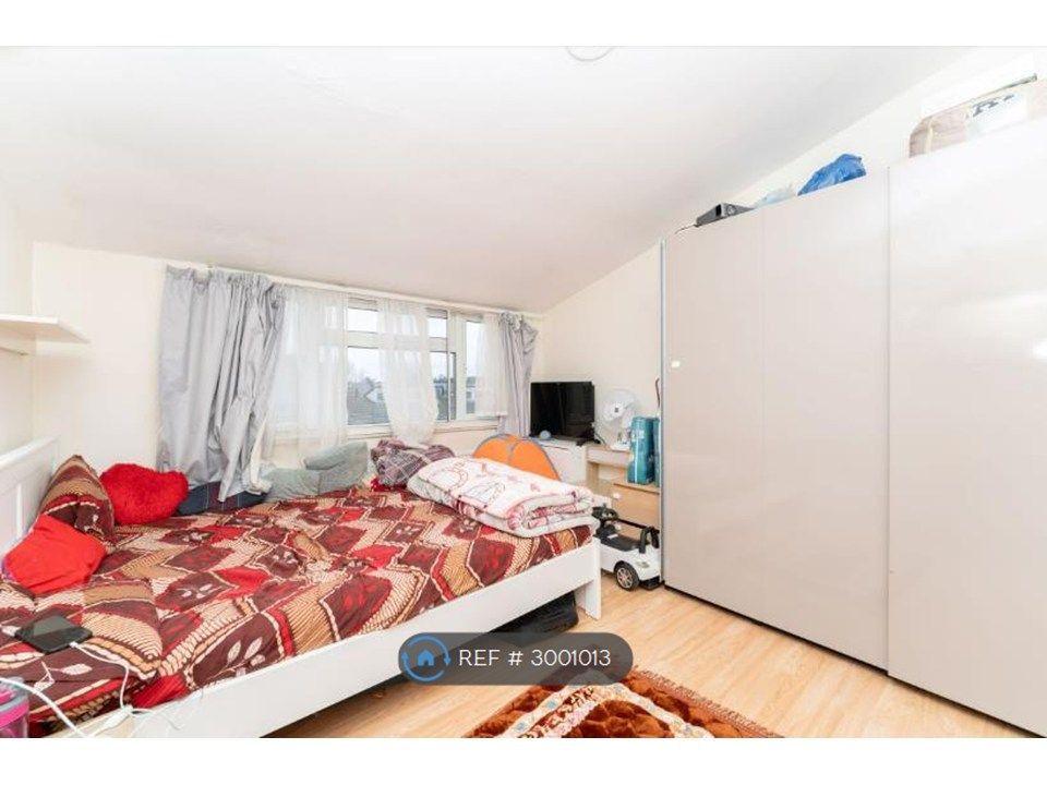 Property photo 3 of 5