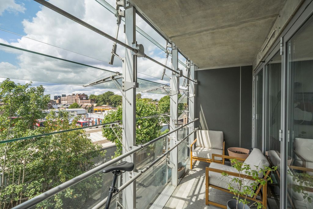 Property photo 3 of 19 1499399-15-6A6B46...