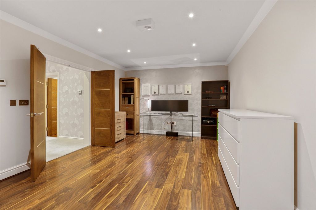 Property photo 2 of 22 Picture 2