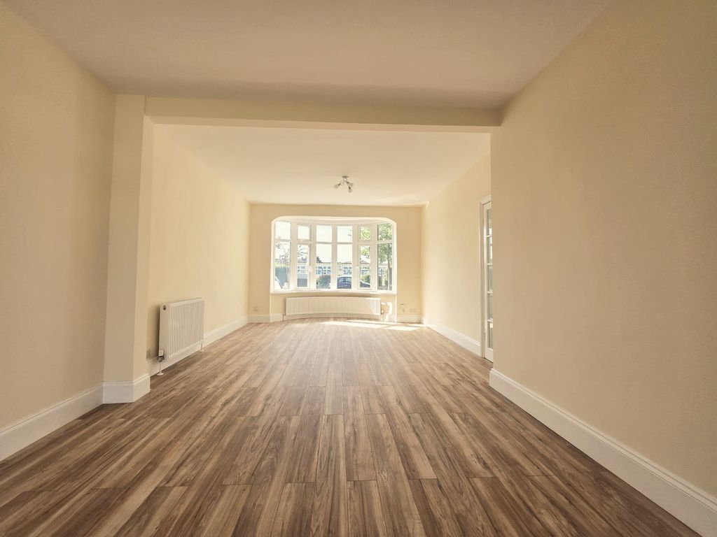 Property photo 1 of 18 Whatsapp Image 2026-06-30 At 2.54.27 Pm (1)