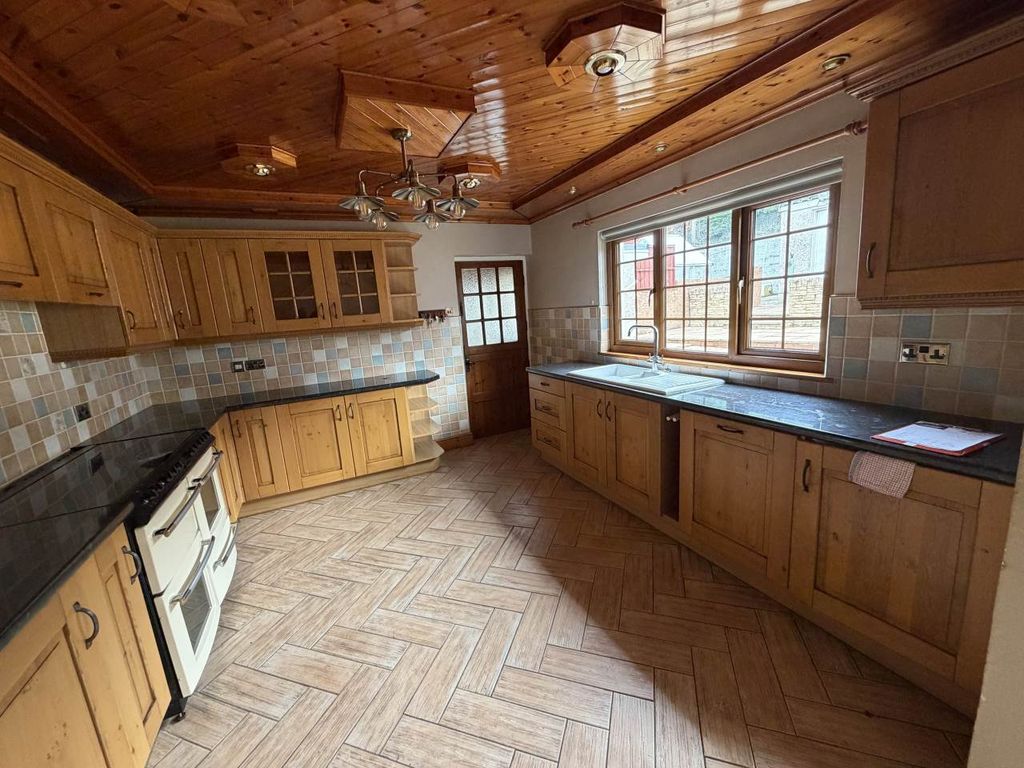 Property photo 2 of 16 Img_3193