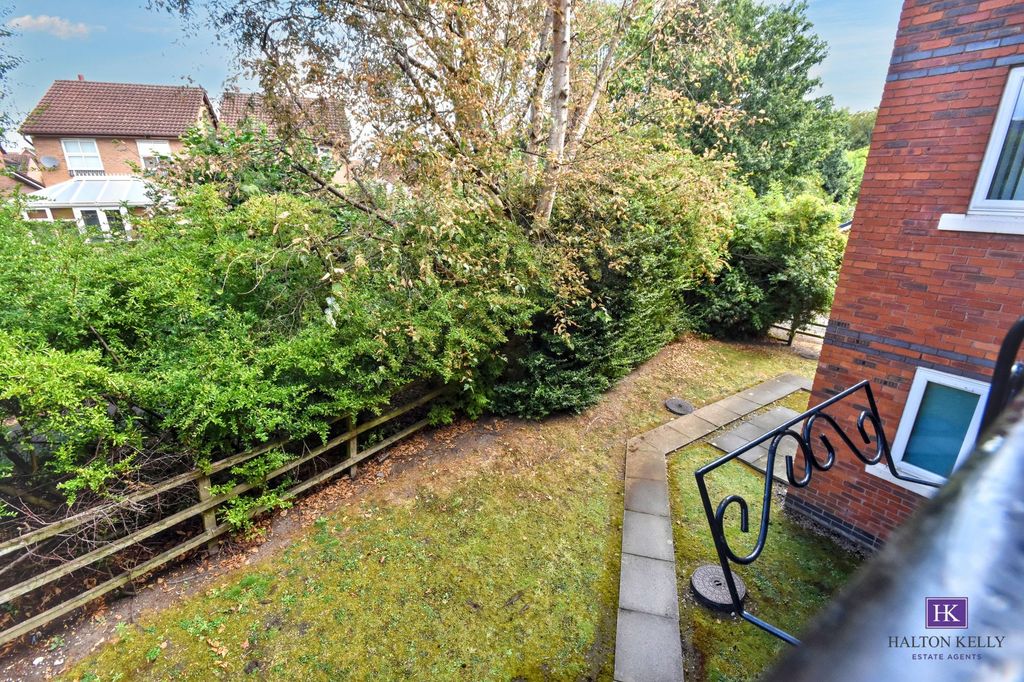 Property photo 2 of 3