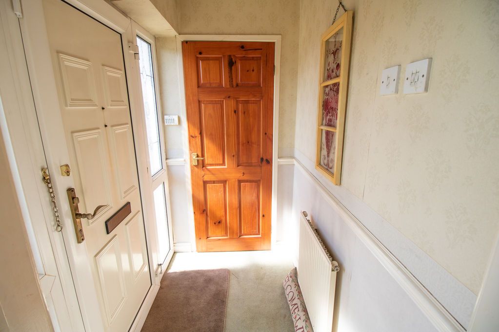 Property photo 3 of 15 Entrance Lobby