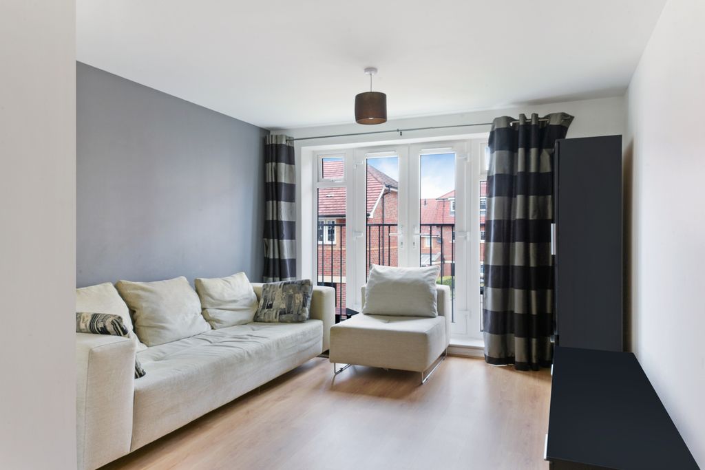 Property photo 2 of 16 Picture No. 05