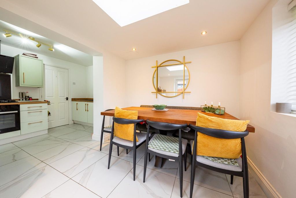 Property photo 2 of 15 Dining Room