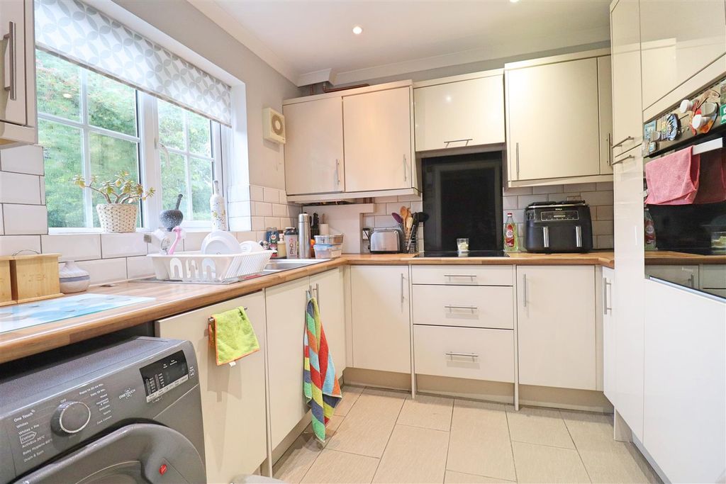 Property photo 3 of 11 Img_9041.Jpg